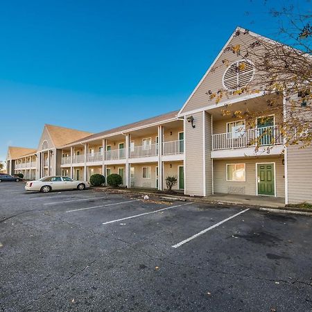 Hometowne Studios By Red Roof Spartanburg - Asheville Highway Southern Shops Exterior foto